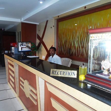 Psr Hotel Tirupati Eksteriør billede
