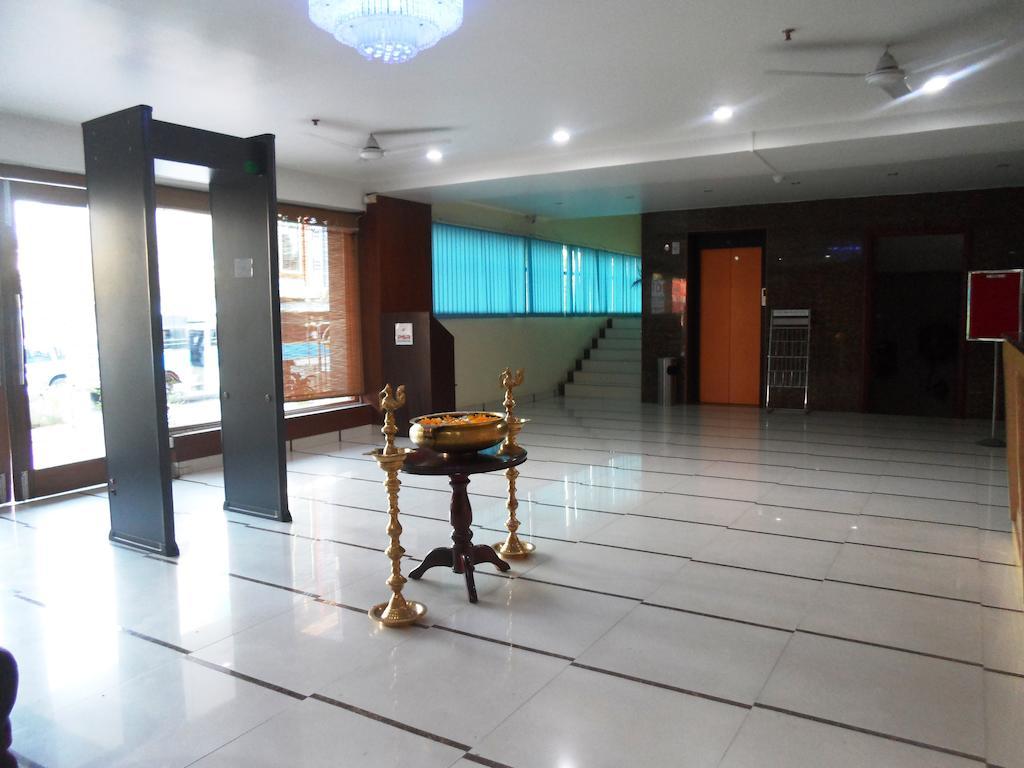 Psr Hotel Tirupati Eksteriør billede
